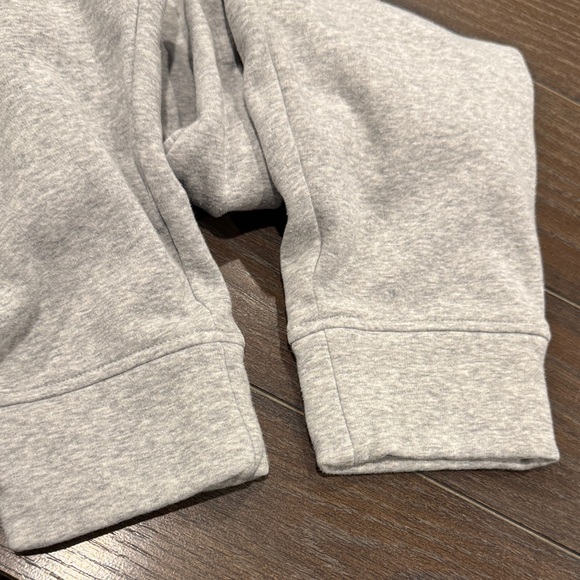 UGG  Light Gray Joggers size 2X - Picture 4 of 4